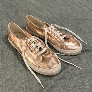 NWOT shiny pink supergas 9.5